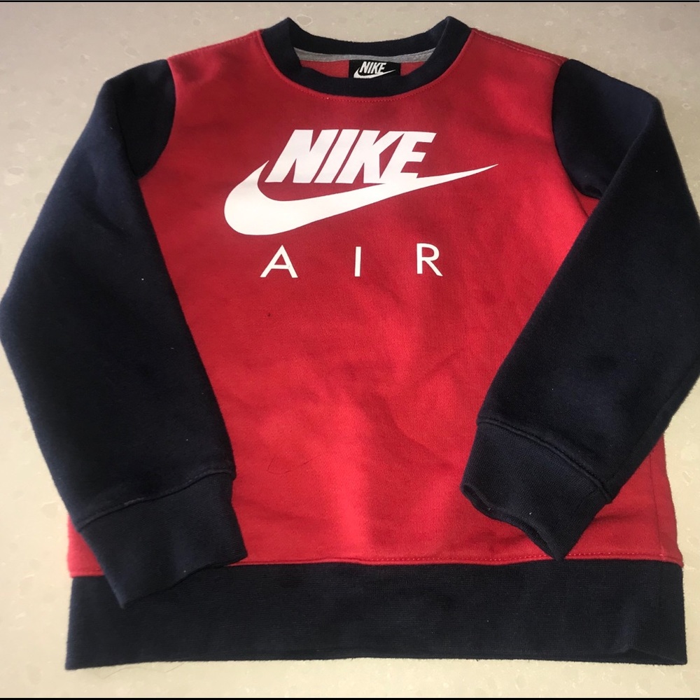 Nike Air Sweatshirt 5/6 yrs Medium